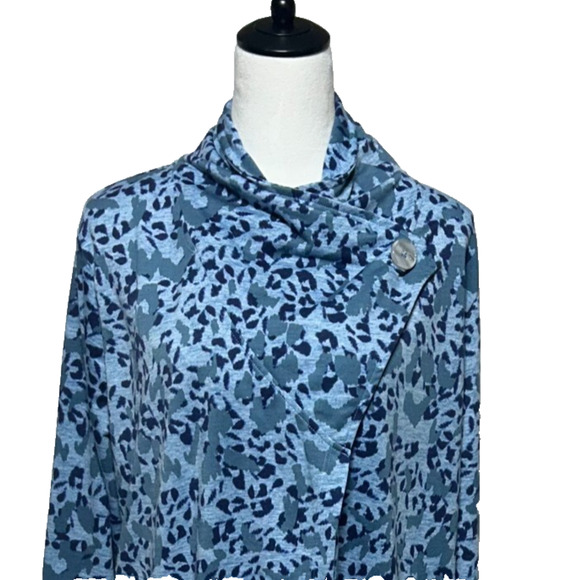Cuddl Duds Cardigan Womens XL Blue Animal Print One Button Thumbholes Sweater - Picture 1 of 13